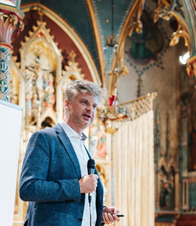 Prof. Dr. Erik Meers